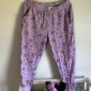 Pusheen sweatpants